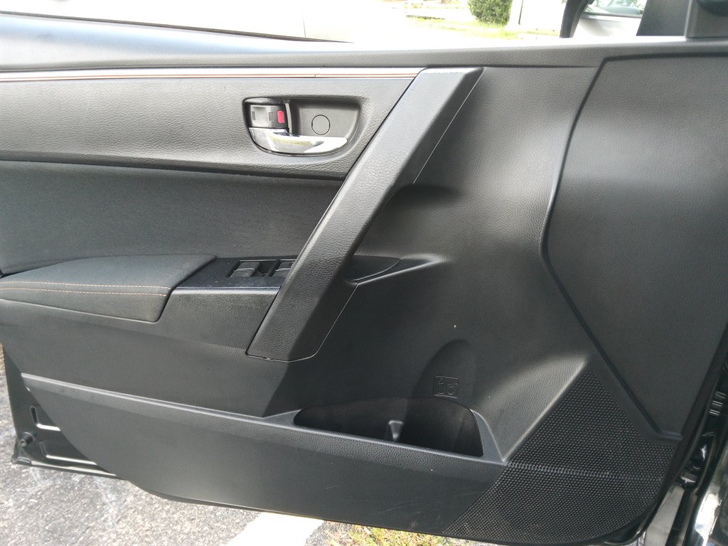2014 Toyota Corolla LE - Photo 13