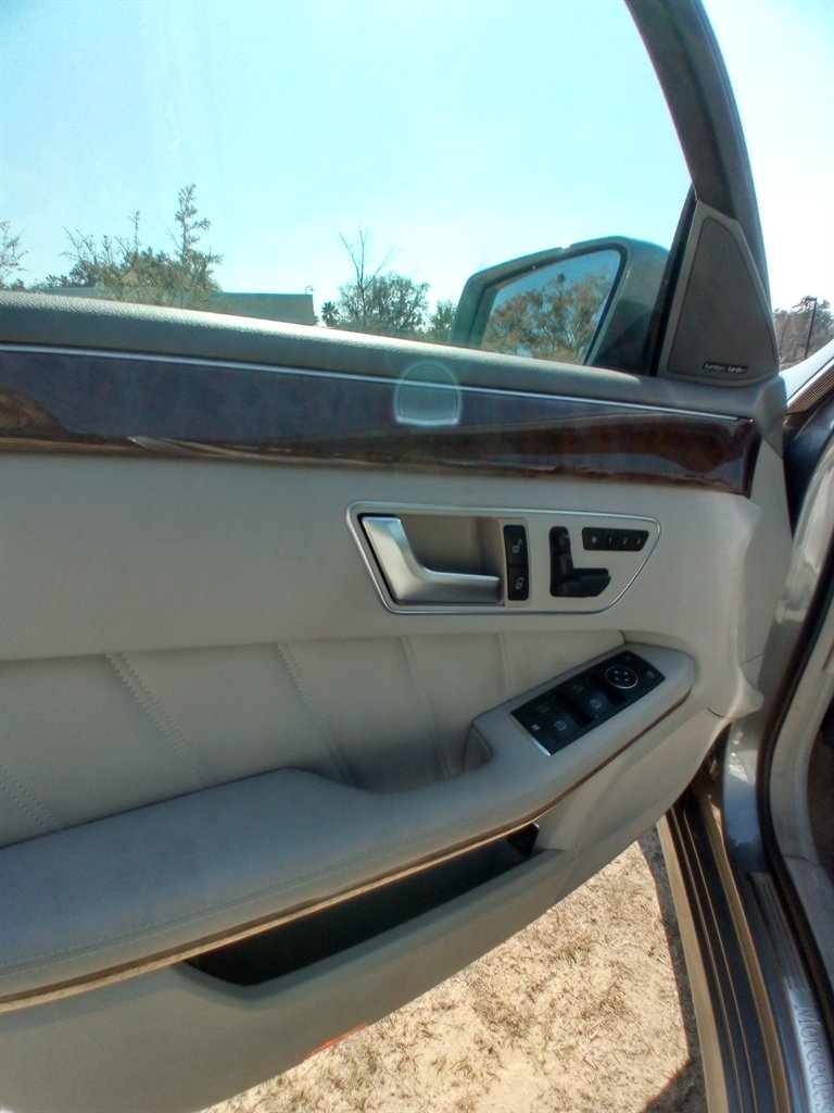 2012 Mercedes-Benz E-Class - Photo 11