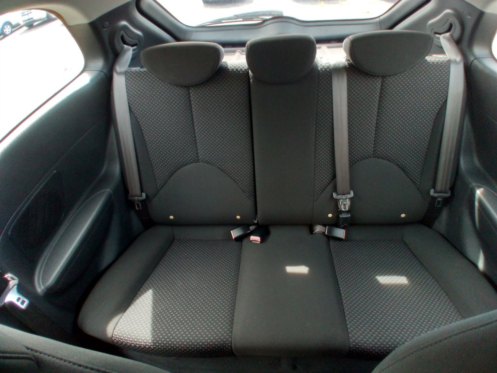 2011 Hyundai Accent GL - Photo 14